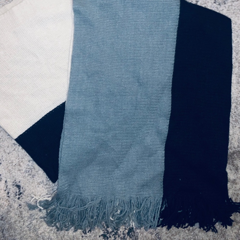 Multi-colored scarf